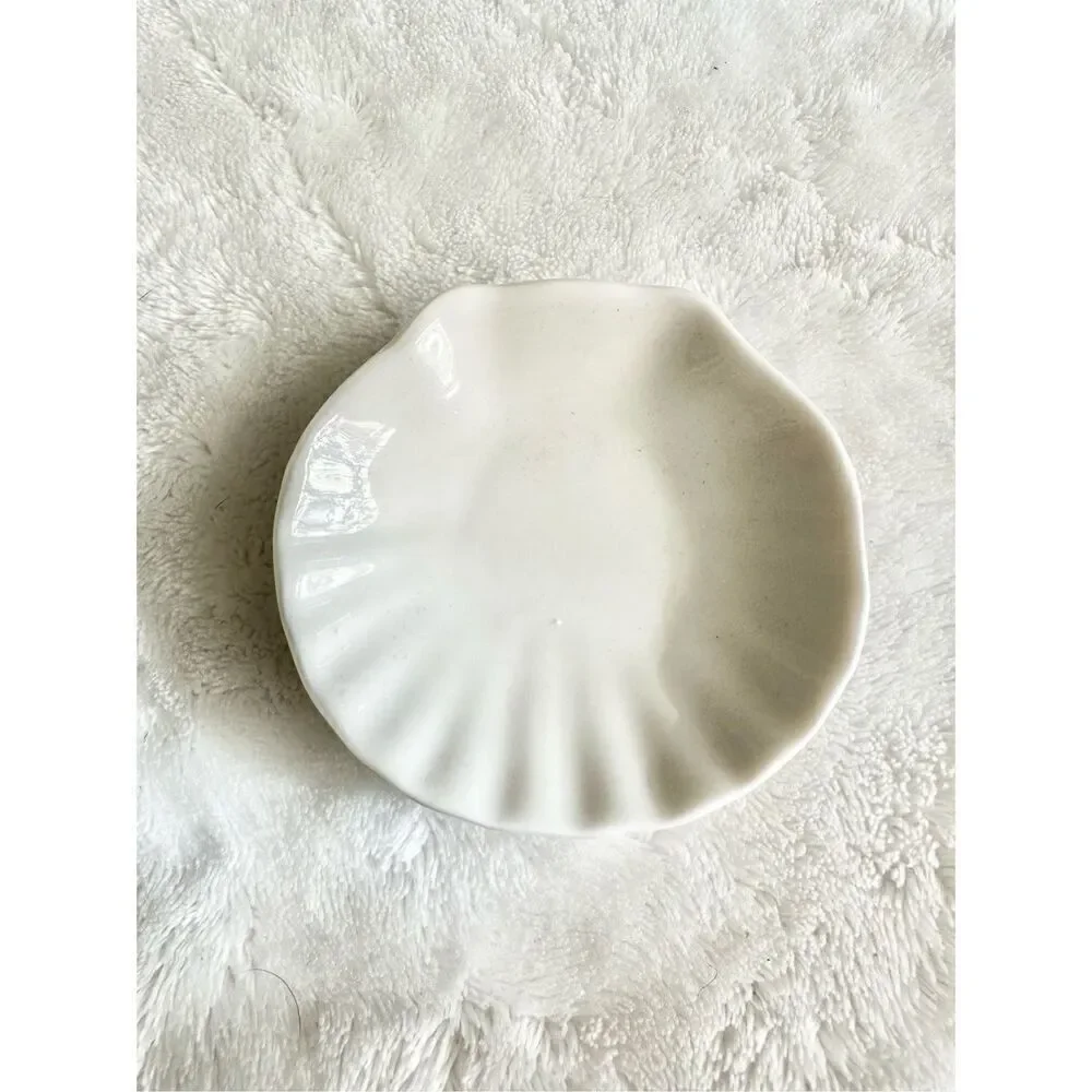 White ceramic seashell jewelry tray - jewelry dish